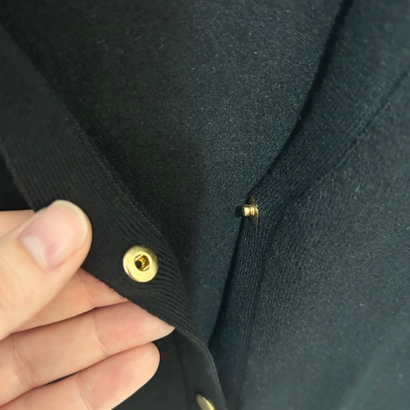 Women’s M Black Sweater Vest with Gold Snap Front - Picture 4 of 6